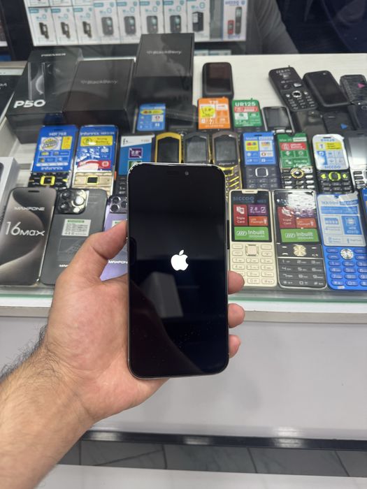 17 pro max Dubai AAA