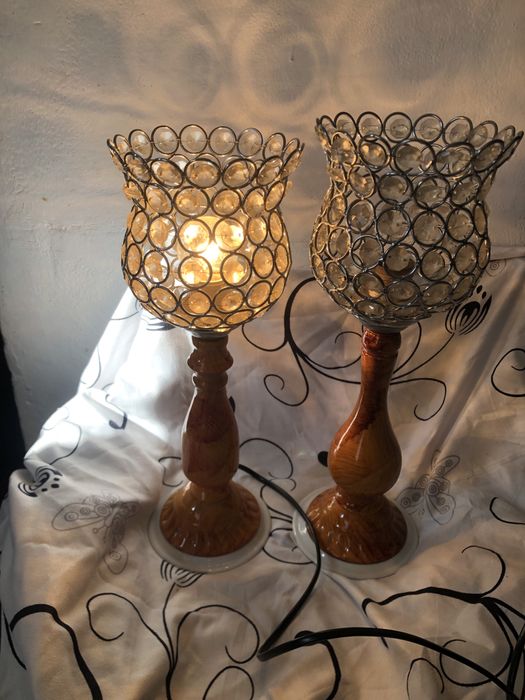 Lampi functionale 100 lei ambele