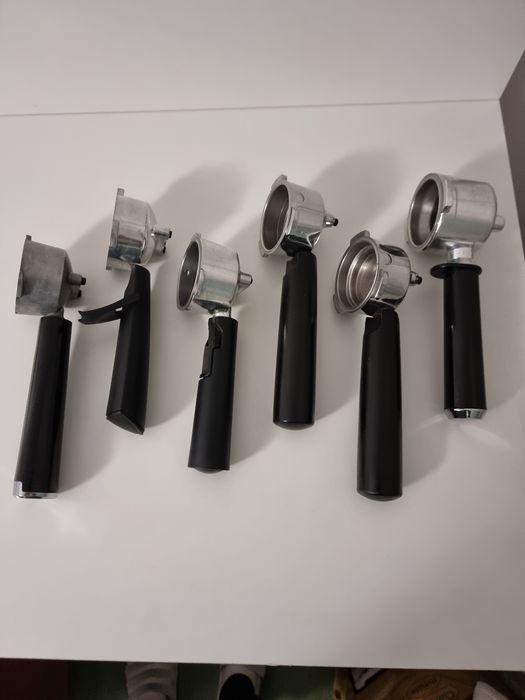 Vand portafiltre de 51 mm, compatibile cu o gama larga de espressoare