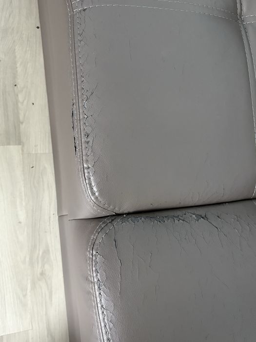 Vand canapea piele, extensibila, 3 locuri, 225/85/80 cm.