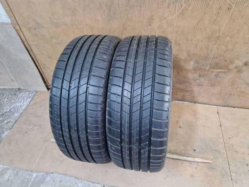 2 Bridgestone R19 225/40
нови летни гуми
DOT1224