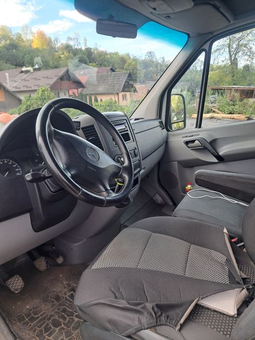 Vand mercedes sprinter  doka 7 locuri din 2011 euro5