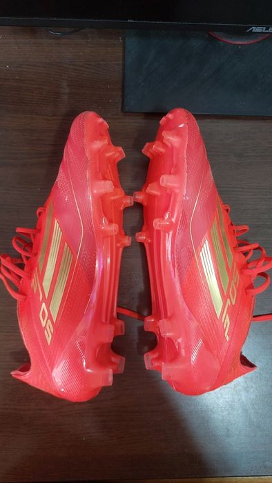 Ghete fotbal Adidas F50 Elite FG TWO
HORIZONS