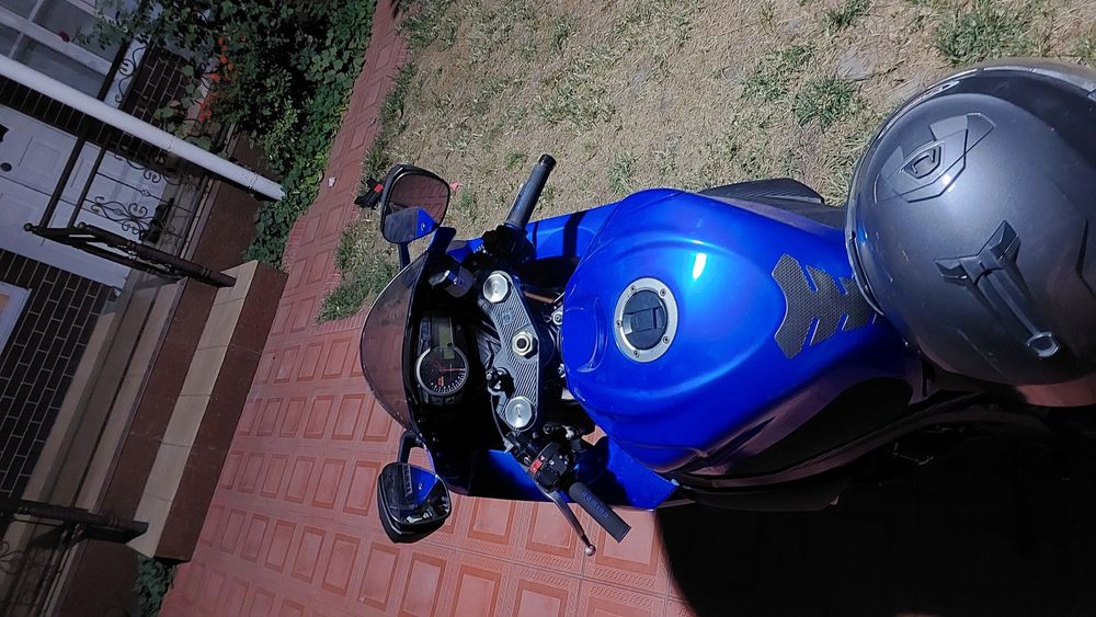 Suzuki gsx 750 holati ideal 8000$