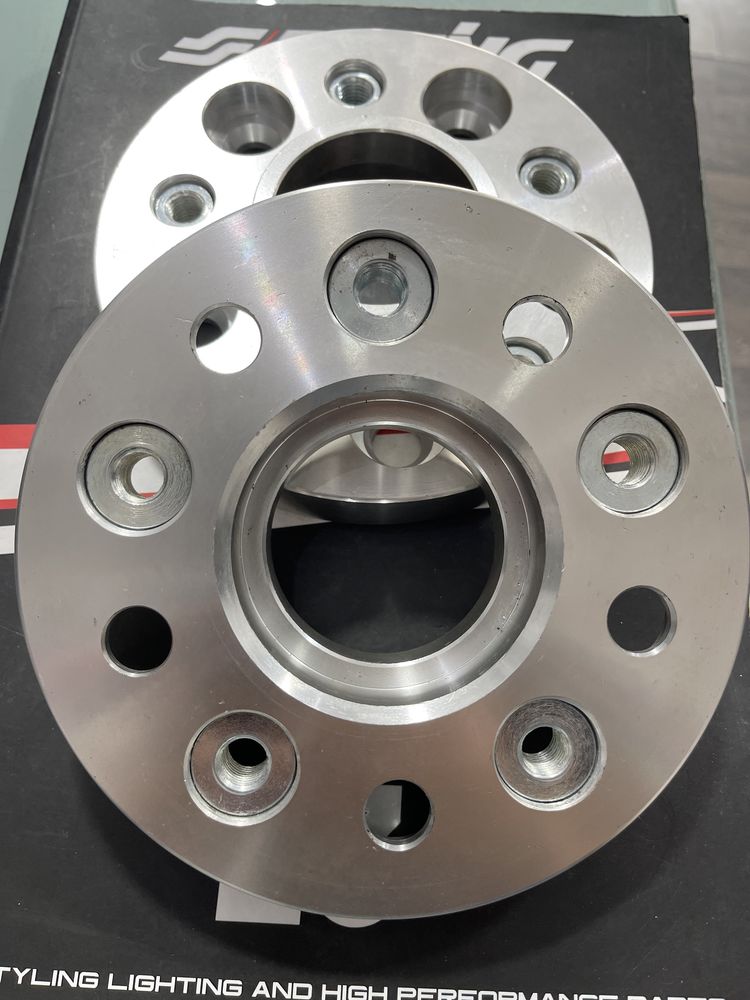 2 distantieri 22 mm BMW seria 5 F10
