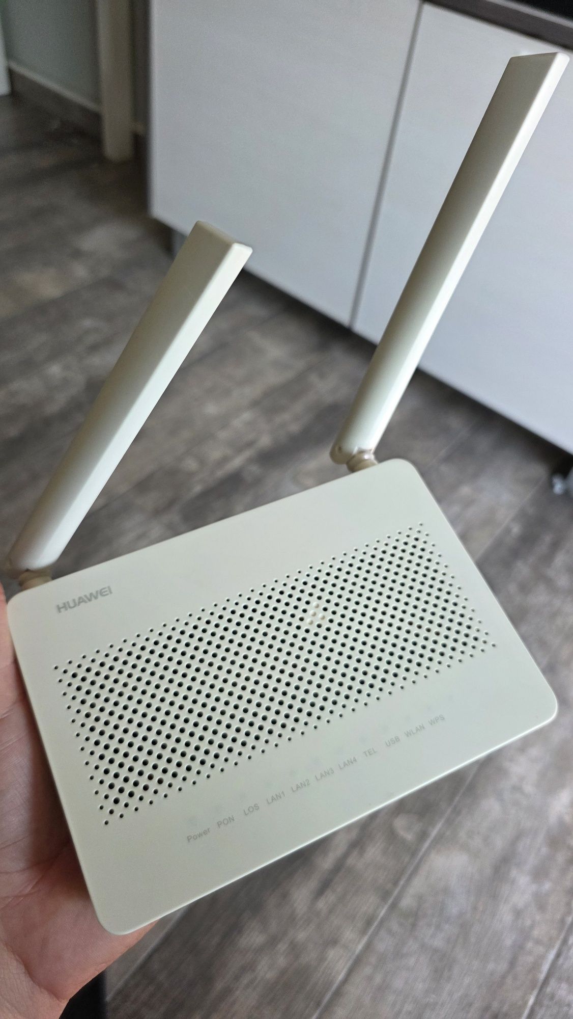 Huawei EchoLife EG8145V5 GPON ONT рутер – Dual-band Wi-Fi, 4xGE, POTS