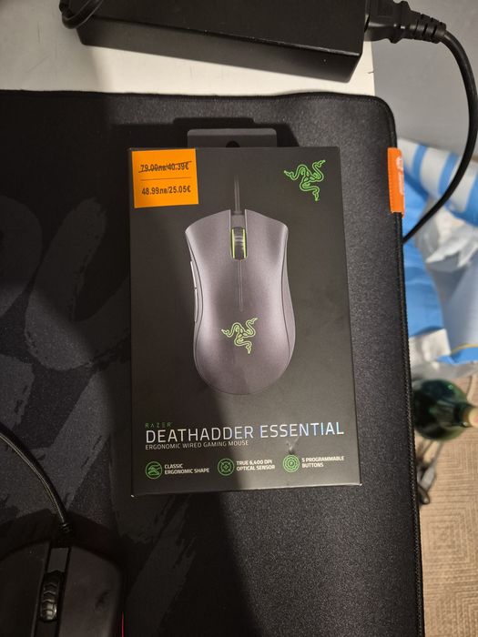 Мижка Razer Deathadder Essentials