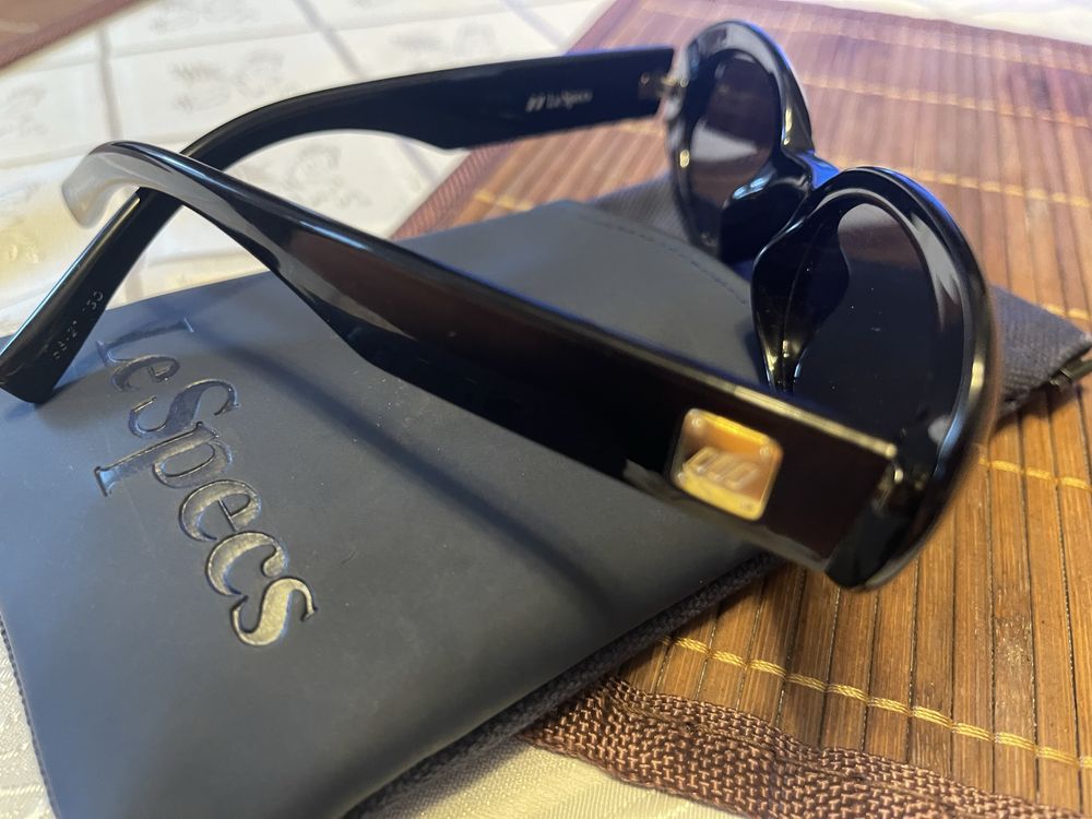 Слънчеви очила Le Specs