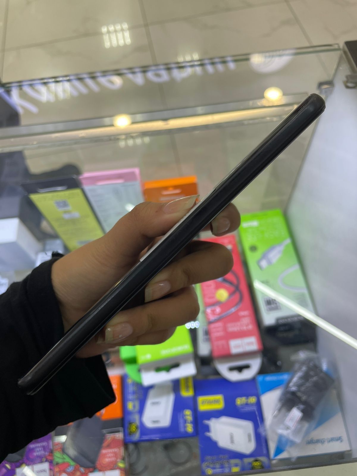 Huawei Y9 модель
