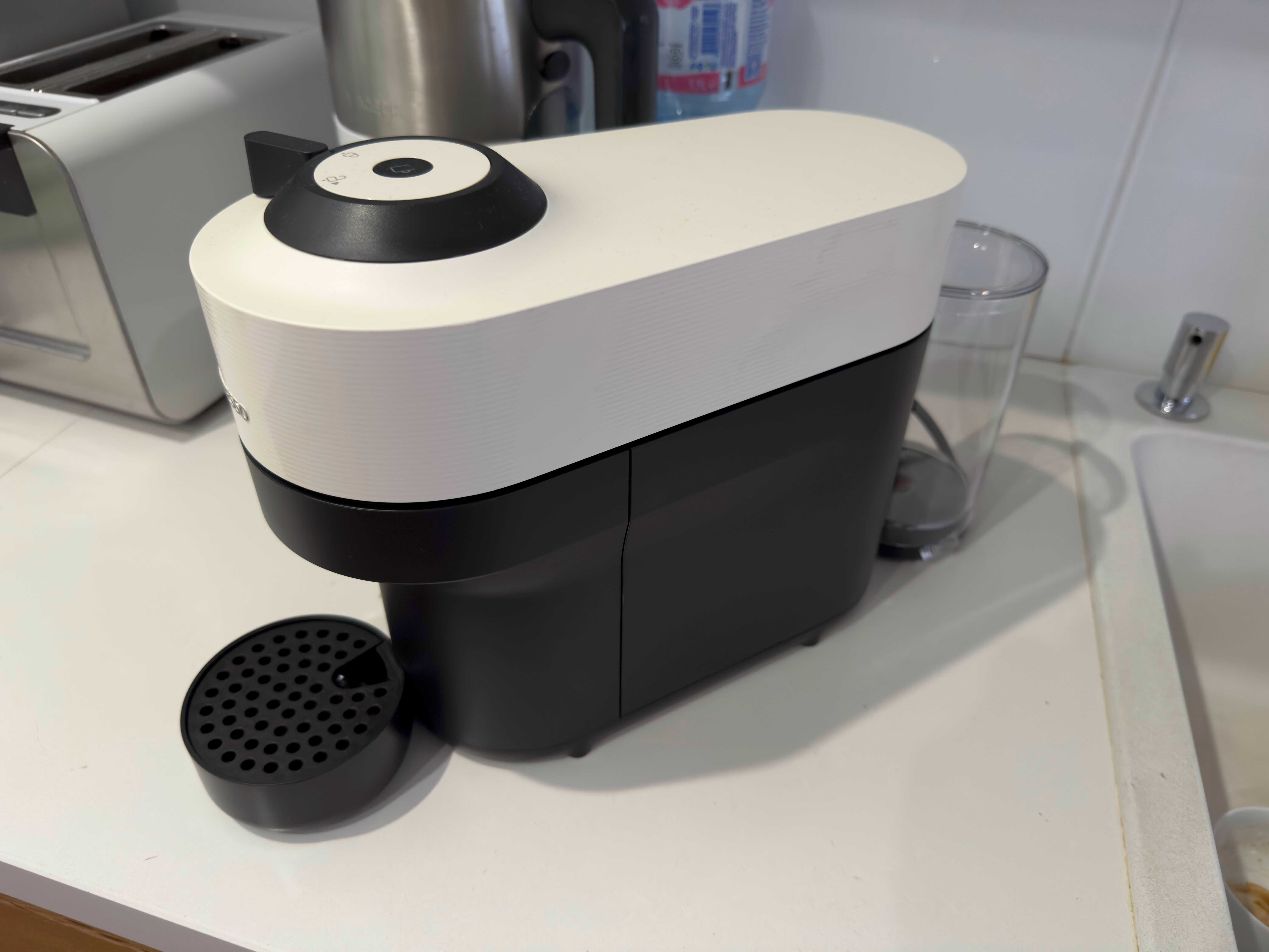 Nespresso Vertuo Pop - White