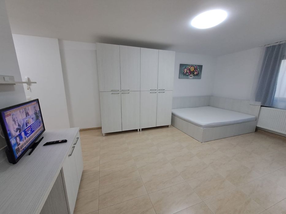 Proprietar inchiriez garsoniera Balcescu Residence