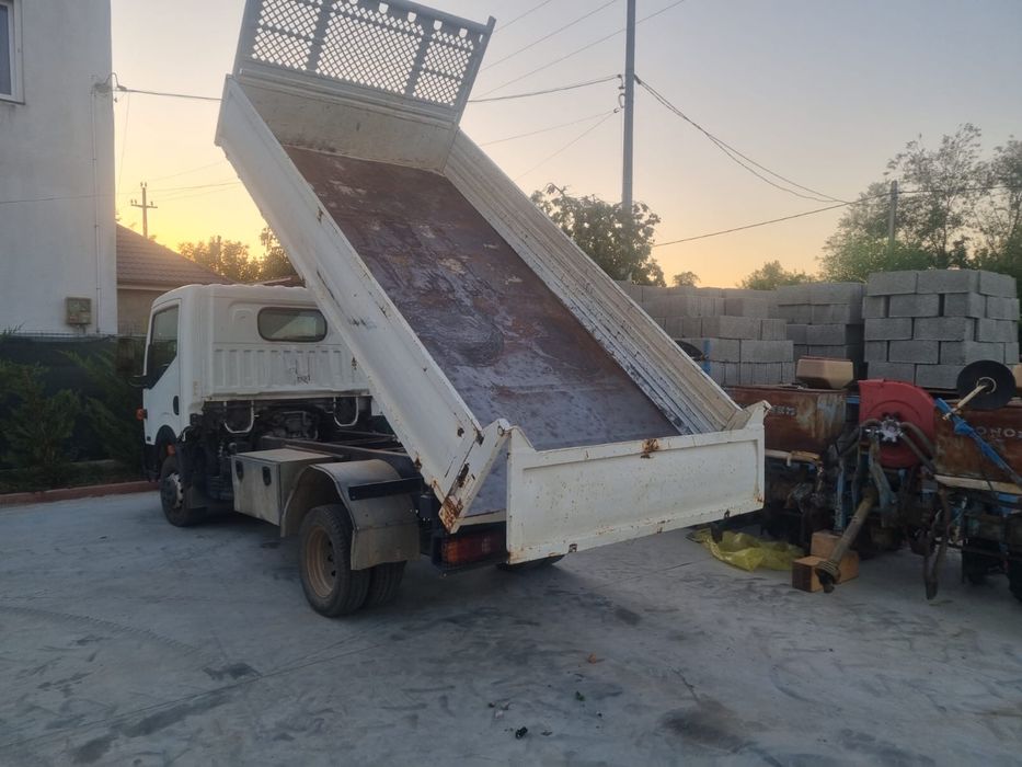 Nissan Cabstar 35 - 14