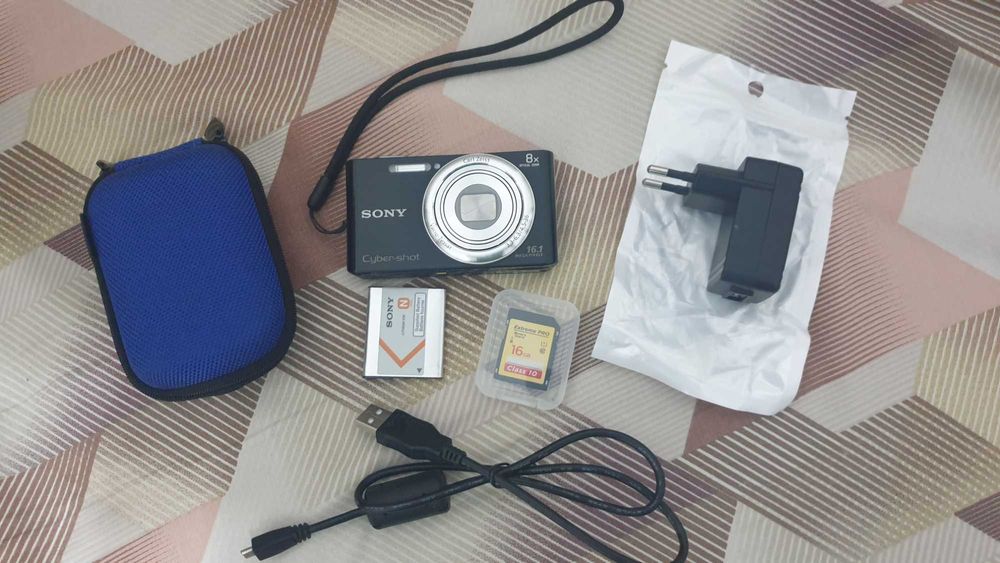 Sony Cyber-shot DSC-W730 16.1 МРх