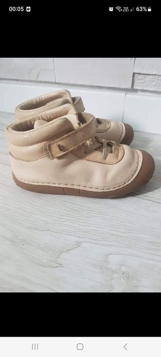 Ghete piele bibi  marimea 25 26 15.5 cm