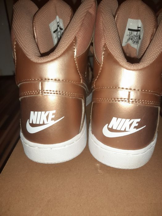(38,5) NIKE SUN  of FORCE оригинални естествена кожа