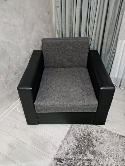 Canapele și fotolii