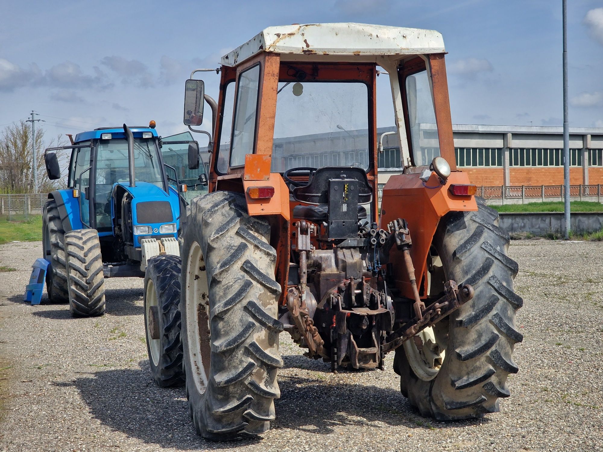 Tractor om 850 4x4