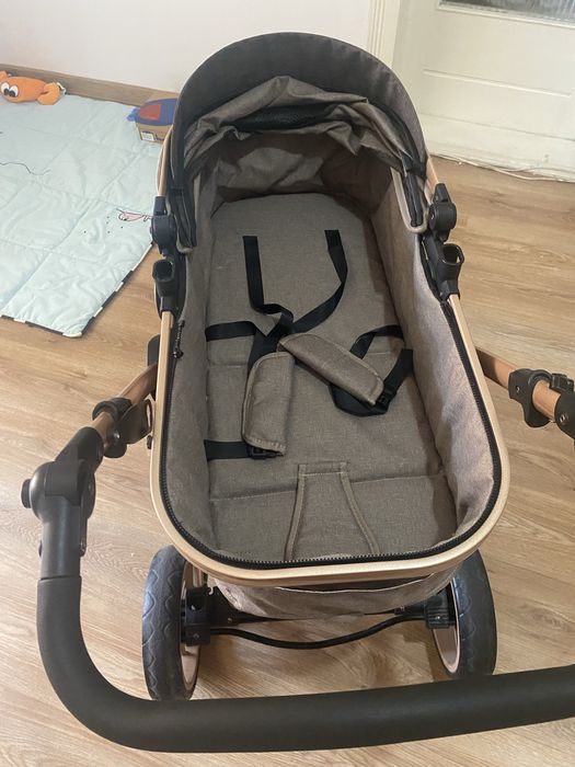 Carucior 3 in 1 , arata ca nou, achizitionat de 6 luni.