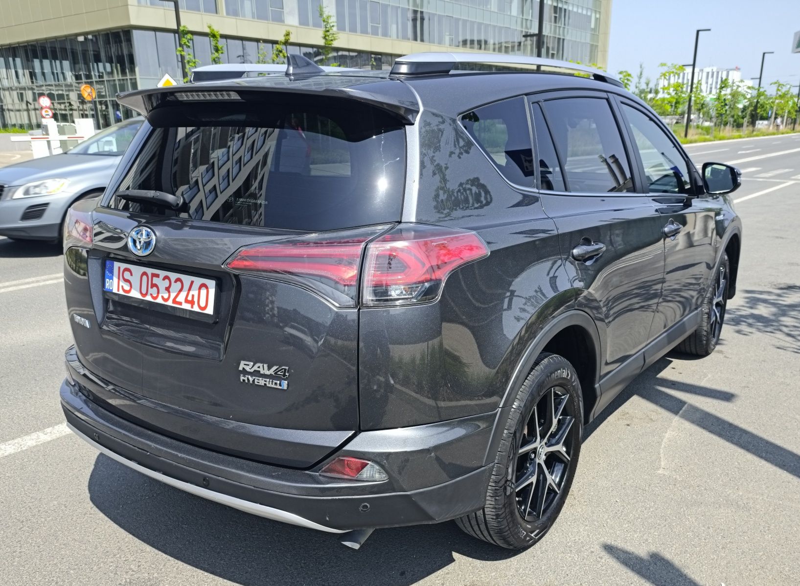 Toyota RAV4 hybrid 2017 4x4 garanție baterie piele + alcantara + led