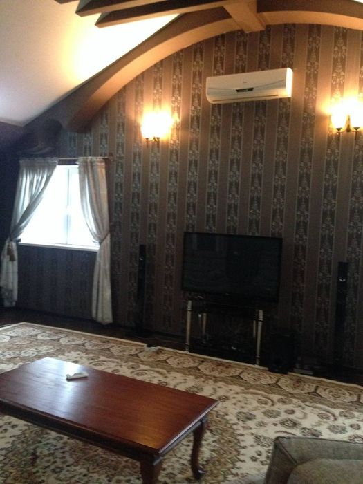 Сдаётся 6 сот.6 комнат(мирабадский район)