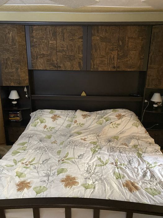 Vand mobiler dormitor cu pat si saltele provenienta  Germania