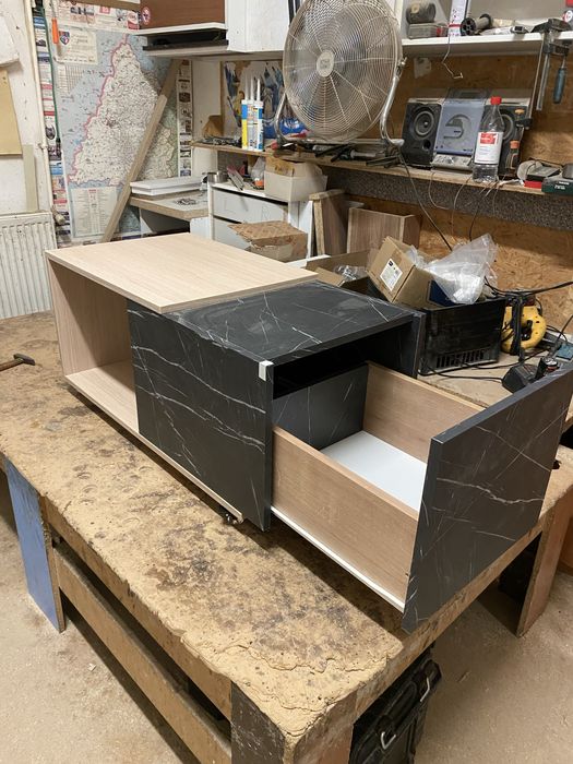 Masuta pentru cafea si comoda tv din pal melaminat ( noua !! )