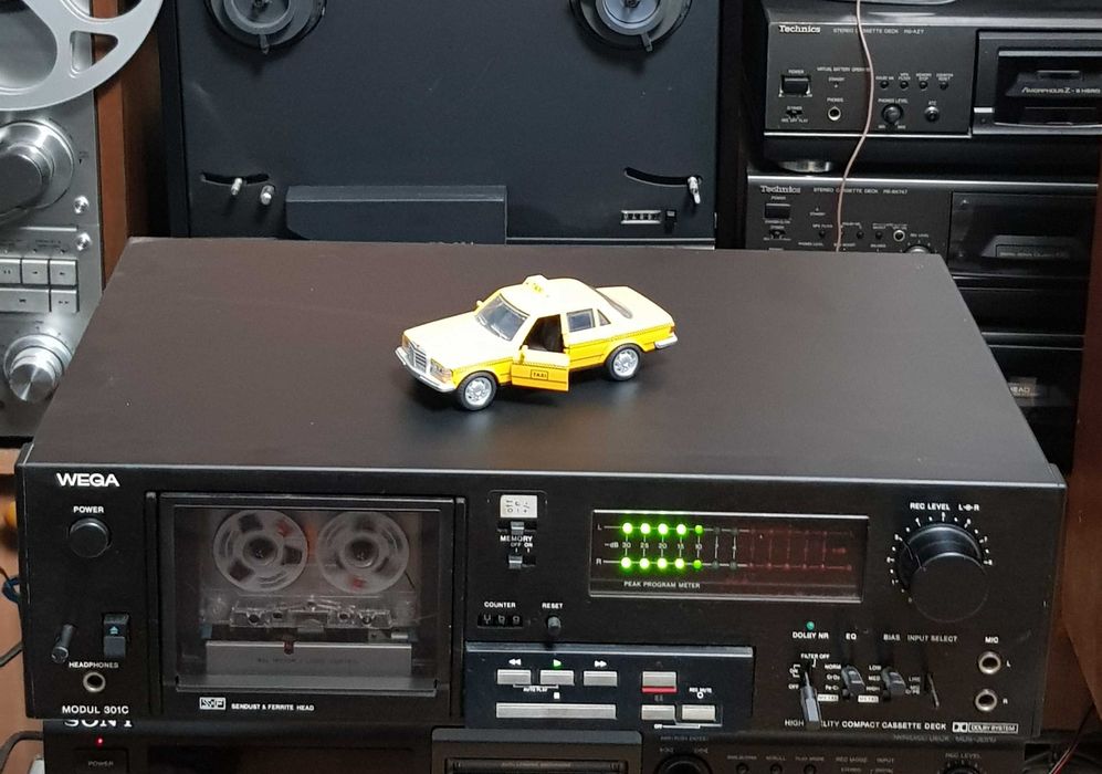 Casetofon Deck Audio Natural Sound Stereo Vintage SONY WEGA 301C