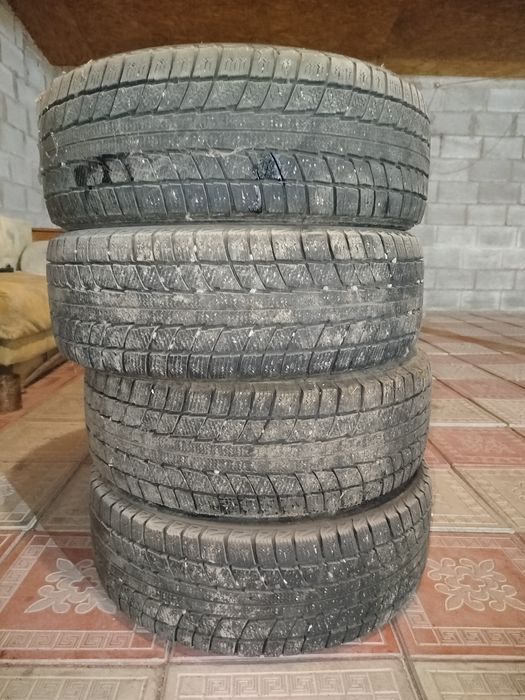 Продам зимние шины