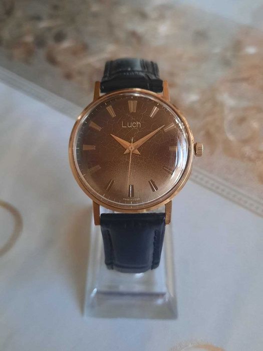 Позолоченные часы Луч-Ау20