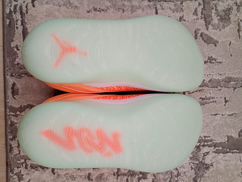 Jordan zion 4 "forget in fire"