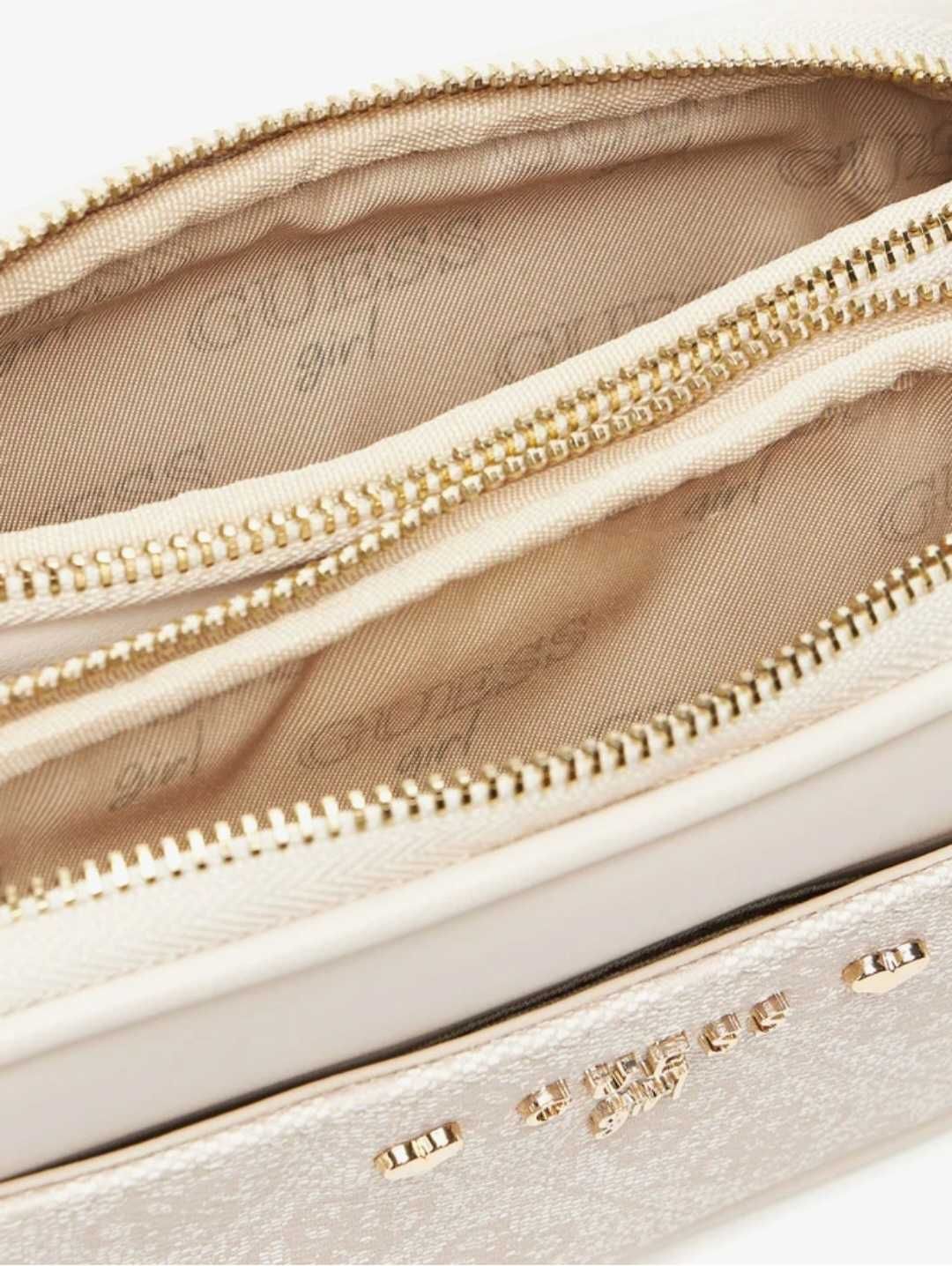 Чанта Guess нова