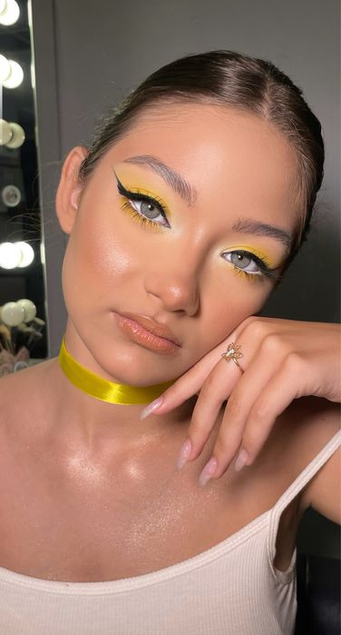 Machiaj profesional constanta!