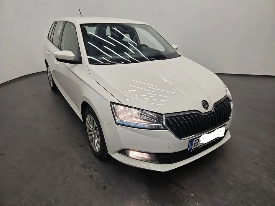 Skoda Fabia Fabia inmatriculata clima scaune incalzite senzori