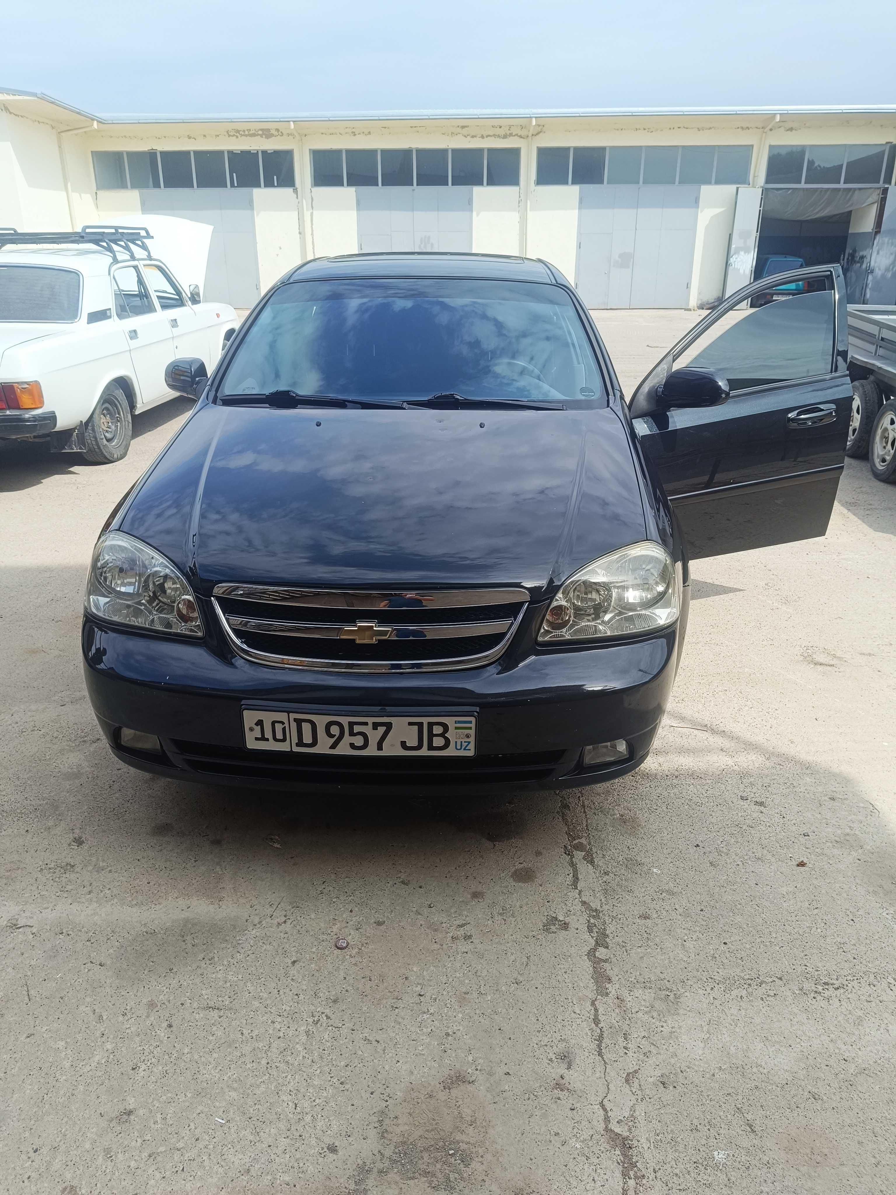Lasetti 1,8 2010 yil