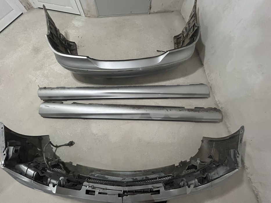 AMG предна броня, задна и прагове