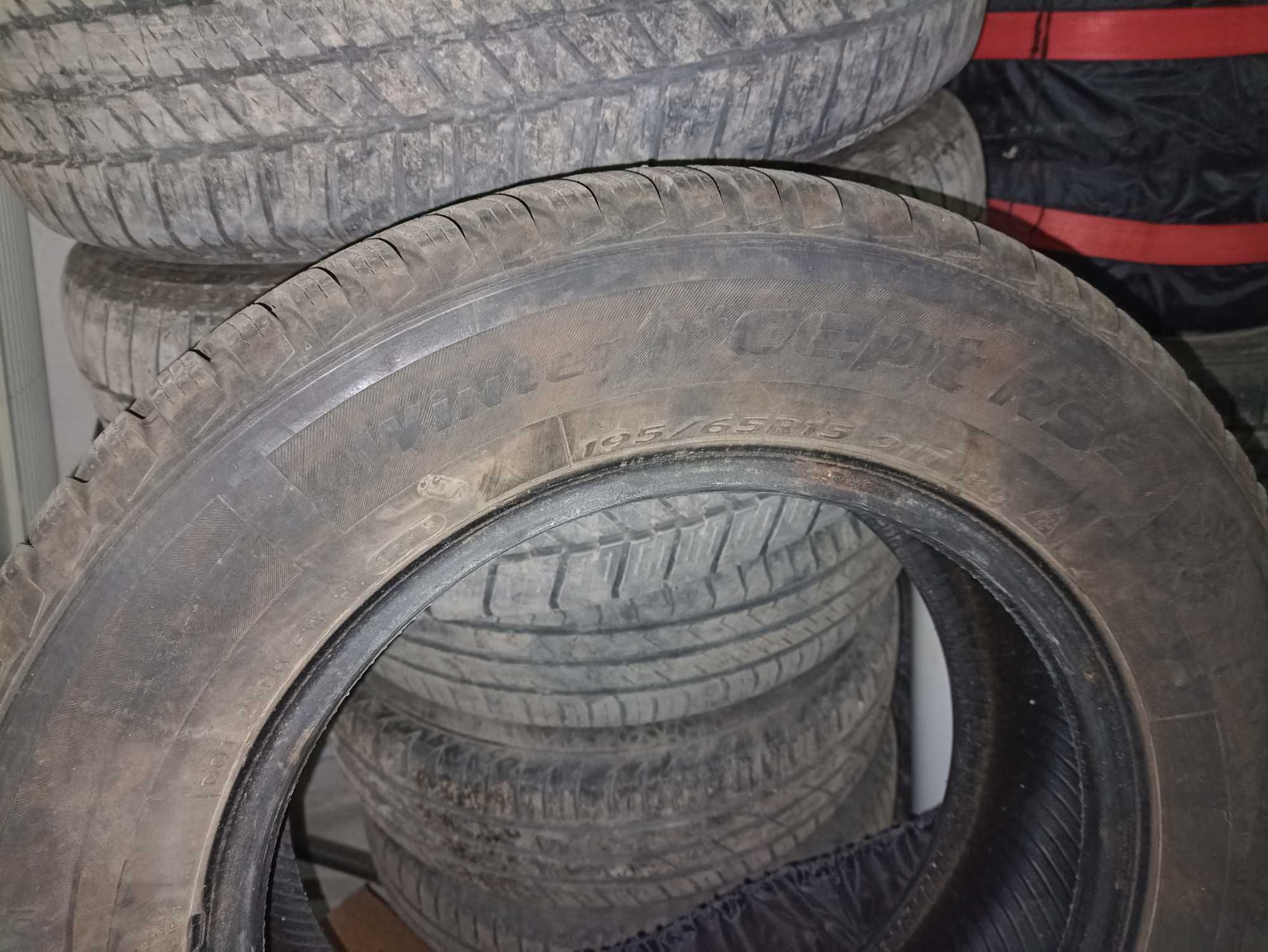 Зимни гуми Hankook 195/65R15 - 4 бр.