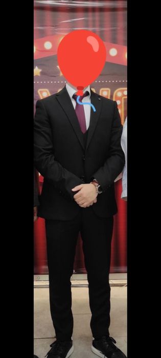 Продам мужской костюм тройка.