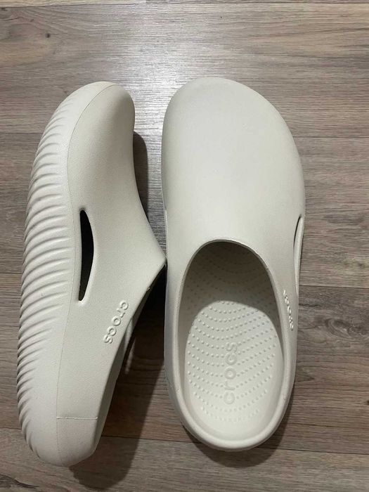 СРОЧНО!!! CROCS Mellow Recovery Clog/ р-н Достык Плаза