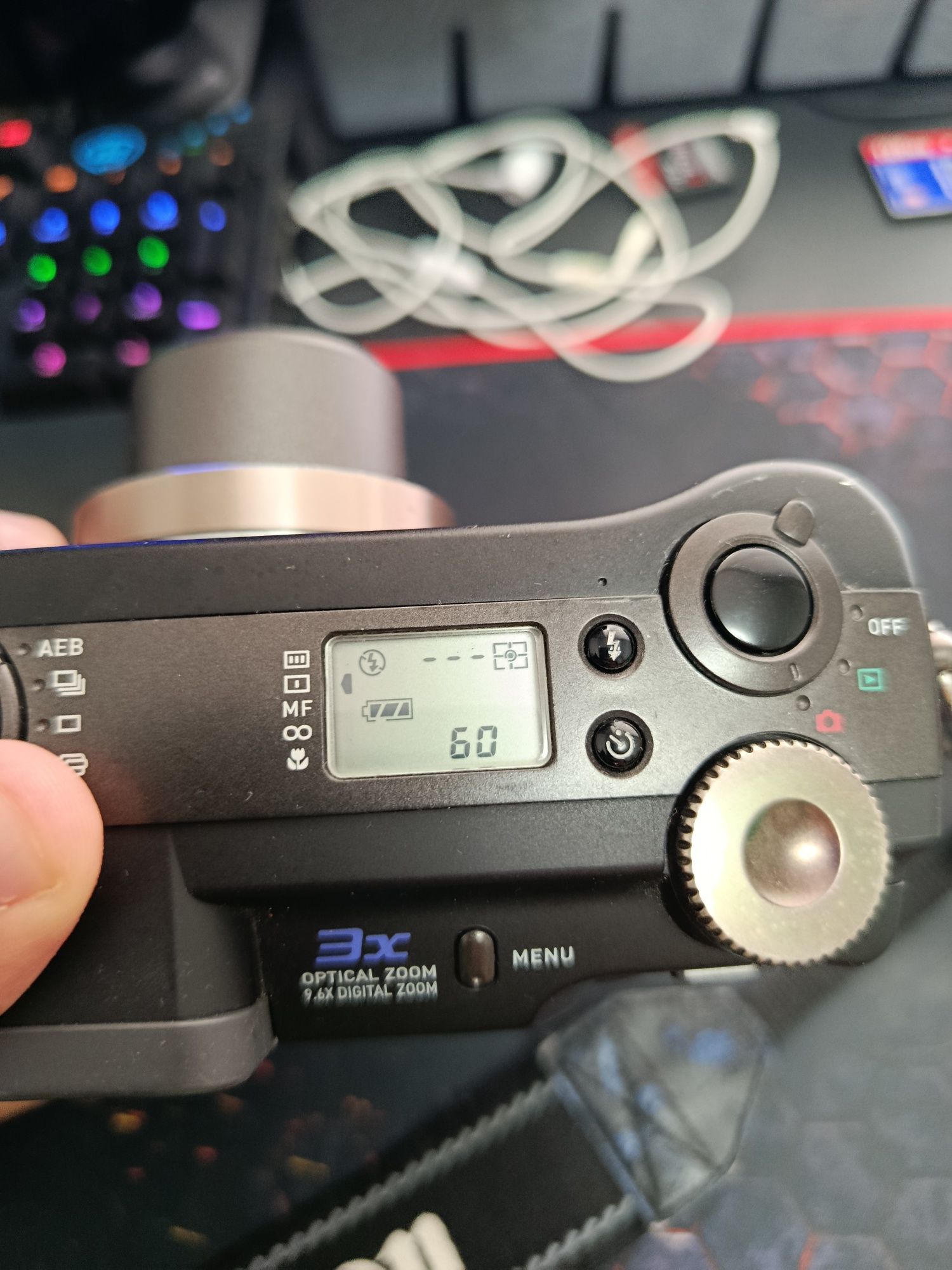 Aparat photo Casio-QV5700 in stare foarte buna Made in Japan