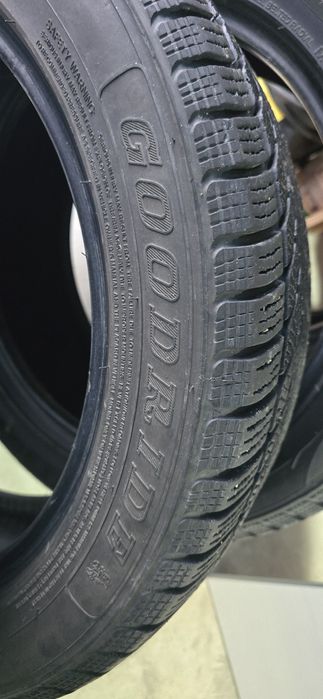 Комплект зимних шин размер 17Р