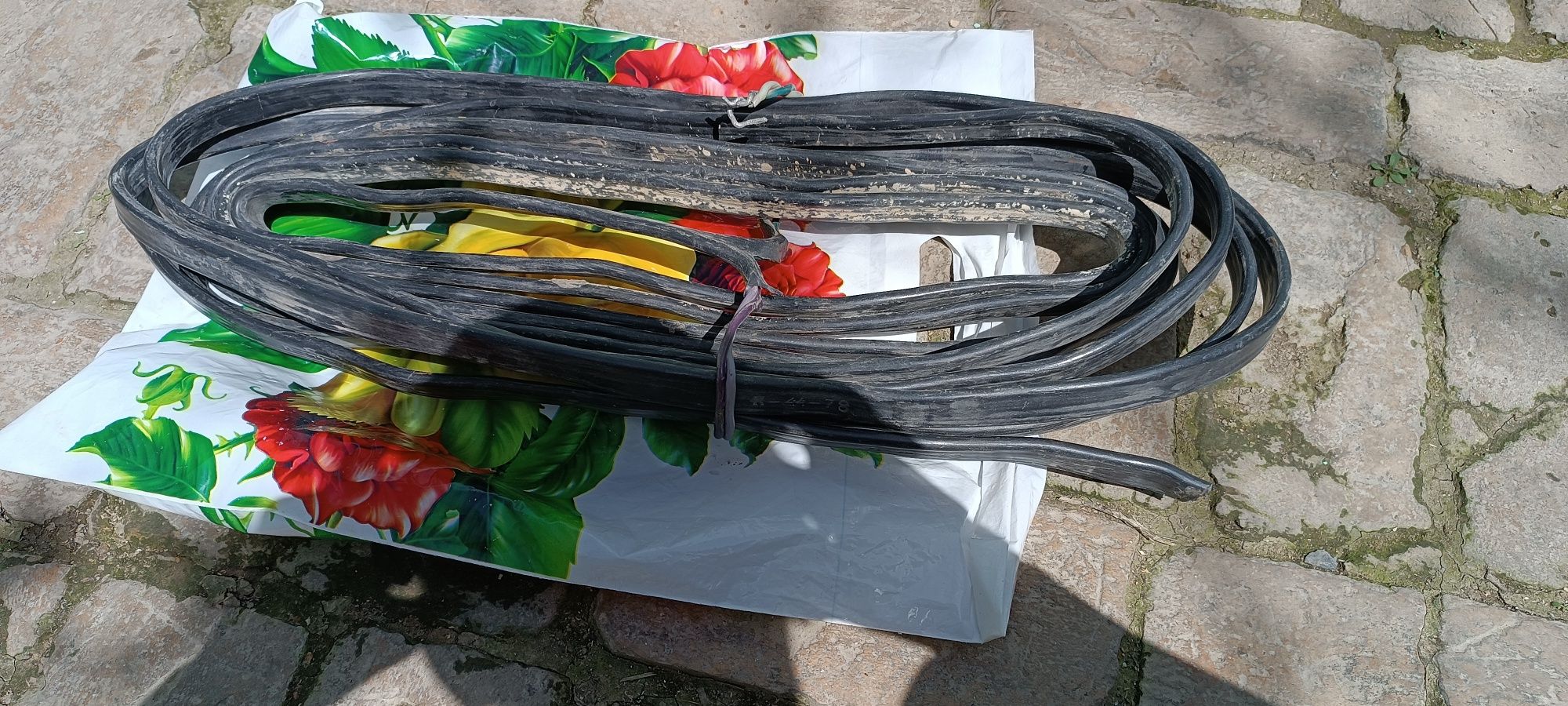 Высоковольтный 4-рёх фазный кабель