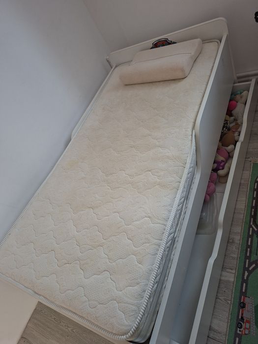 Vând pat pentru copii tematica Paw Patrol