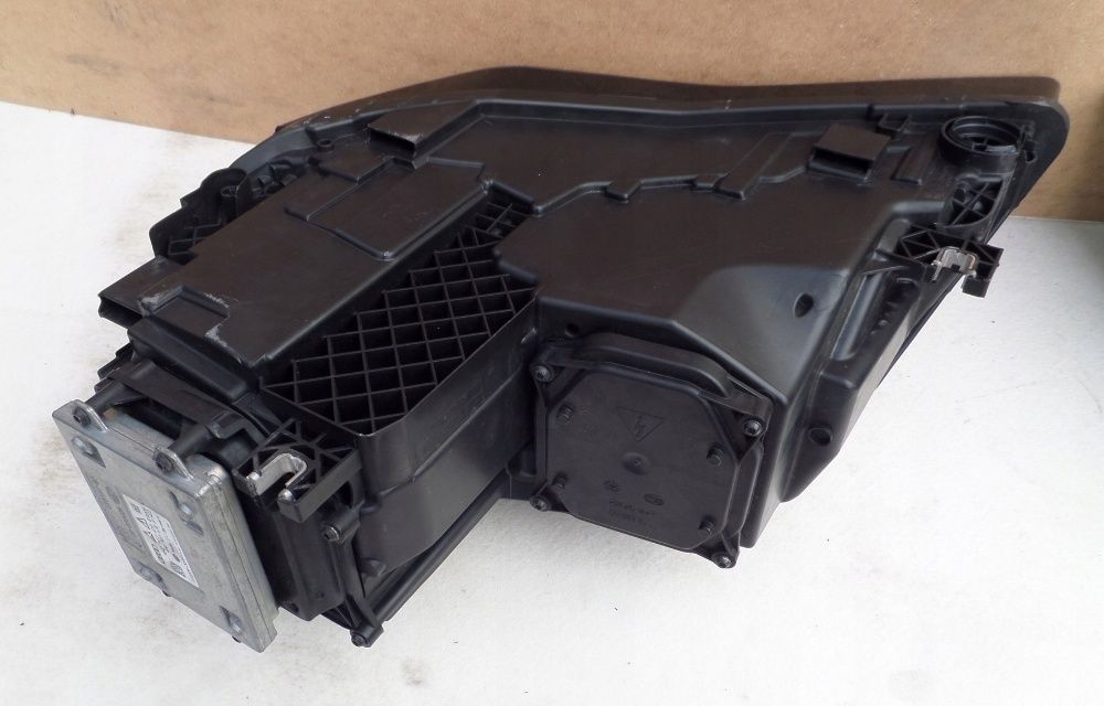 Audi A8 4H D4 S8 far full led stanga dreapta faruri matrix led