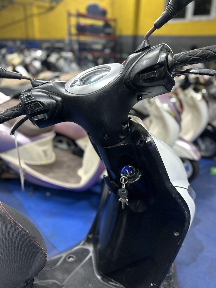 Yamaha neos ovetto 25km/h Lichiditate de stoc fara permis