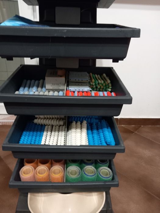 Фризьорско оборудване за студио с 3 работни места