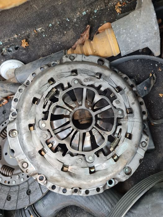 Dezmembrez audi a4b6