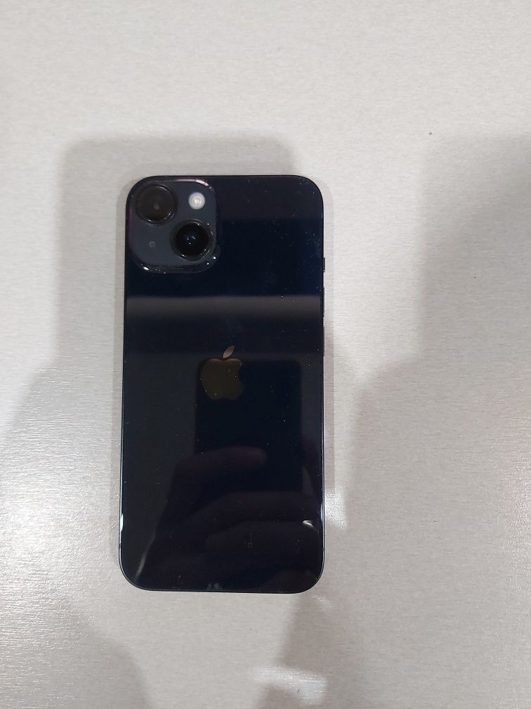 Продавам Iphone 14