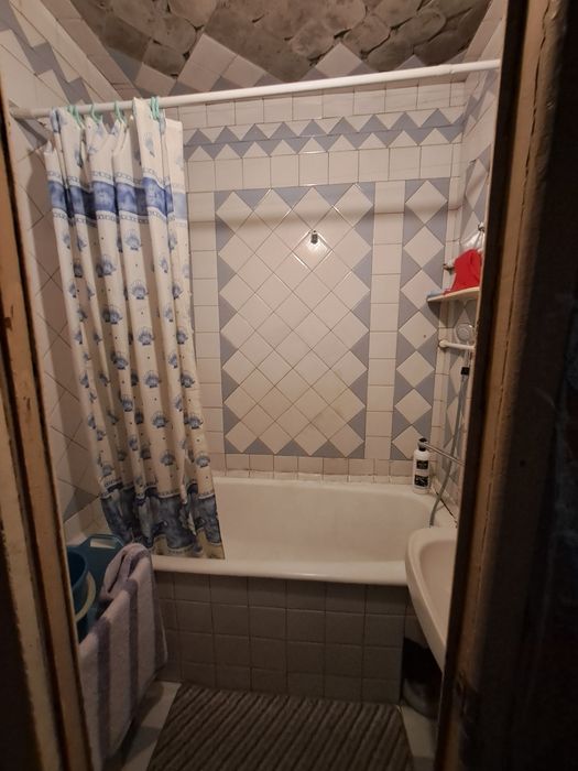 Продаю 1 в 2 /1/5 м-в Башлык, школа 127.