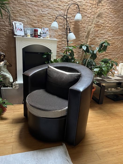 Vand canapea extensibila cu doua fotolii