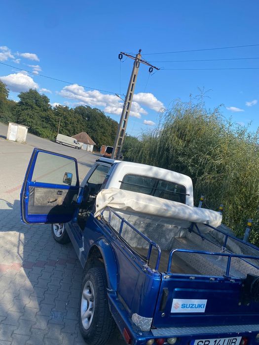 Suzuki samurai pickup santana